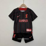 Traingsshirt Liverpool x LeBron James Kinder 2023