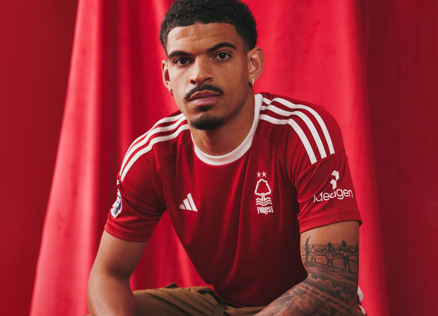 Nottingham Forest Heimtrikot 2023-2024