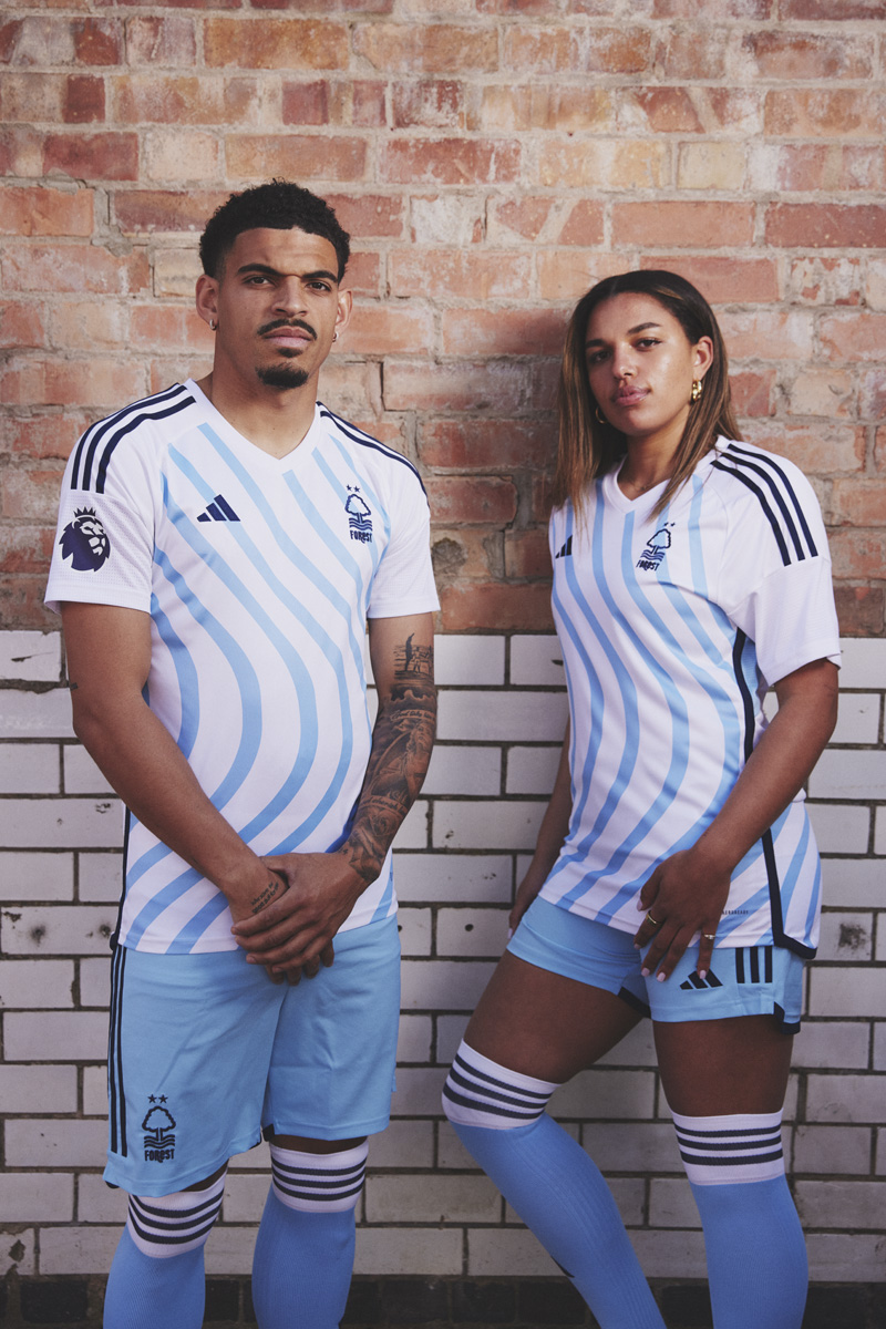 Nottingham Forest Auswartstrikot 2023-2024
